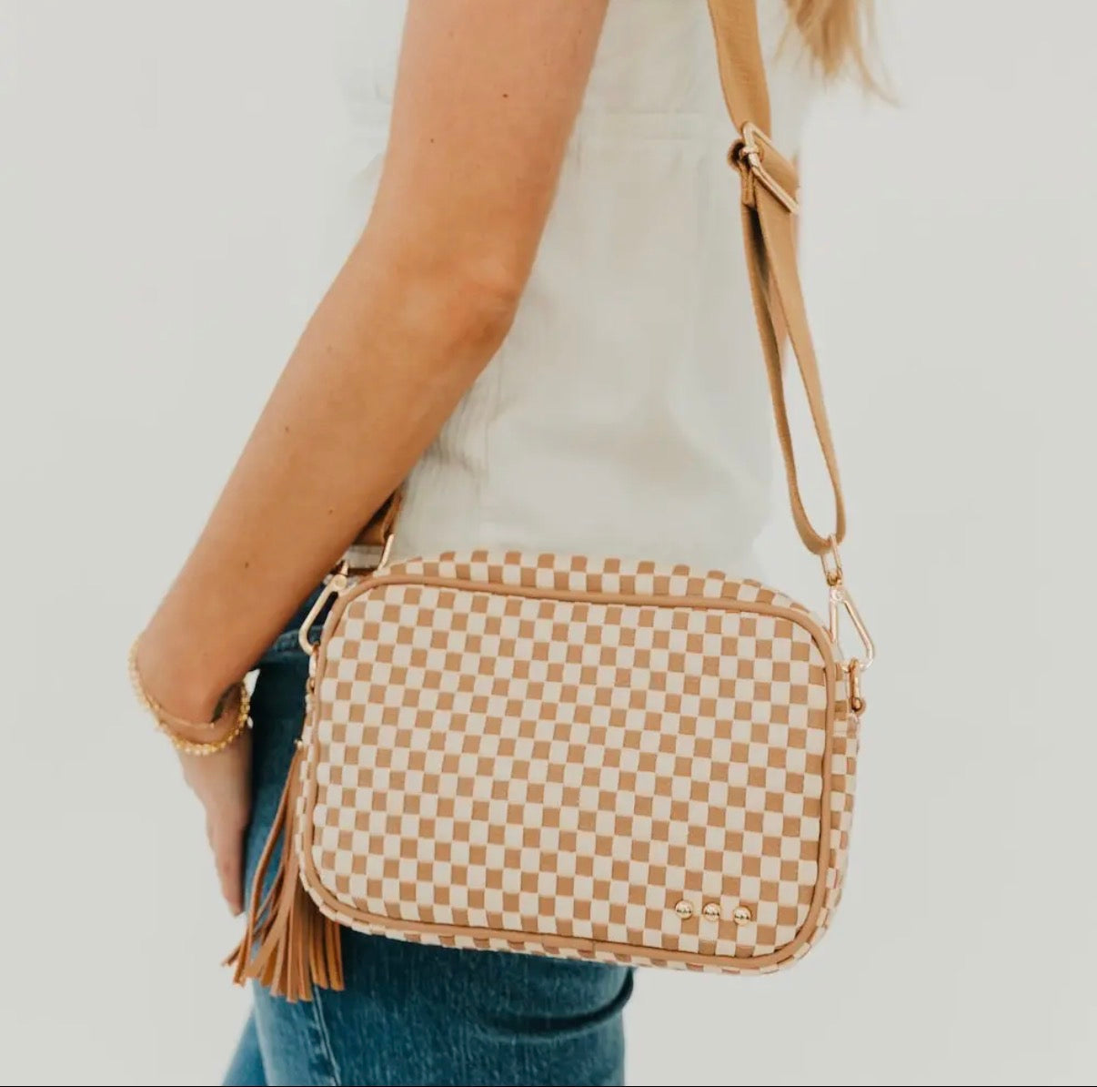 Woven Crossbody Bag: Tan